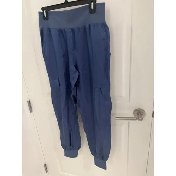 NWOT CINQ À SEPT Giles Cupro Crop Cargo Joggers Blue Thunderstorm Sz SMALL - Picture 5 of 12